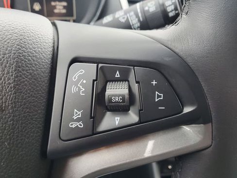 Certified 2022 Chevrolet Trax LT w/ LT Convenience Package image 25