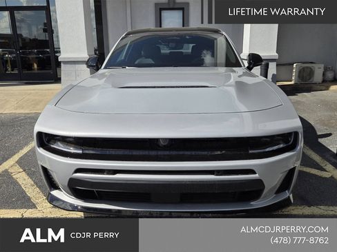 New 2026 Dodge Charger Scat Pack w/ Blacktop Package AWD/4WD image 17