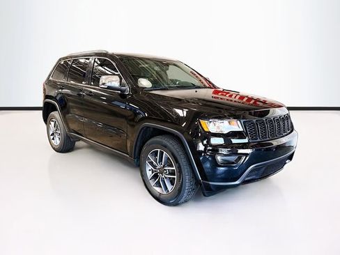 Used 2021 Jeep Grand Cherokee Limited AWD/4WD image 3