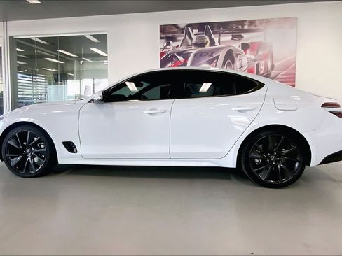 Used 2023 Genesis G70 2.0T w/ Sport Prestige Package RWD image 3