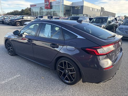 Used 2022 Honda Civic Sport Touring image 12