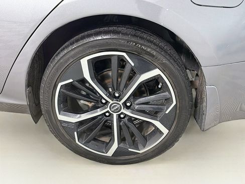 Used 2024 Nissan Altima 2.5 SR w/ SR Premium Package AWD/4WD image 34
