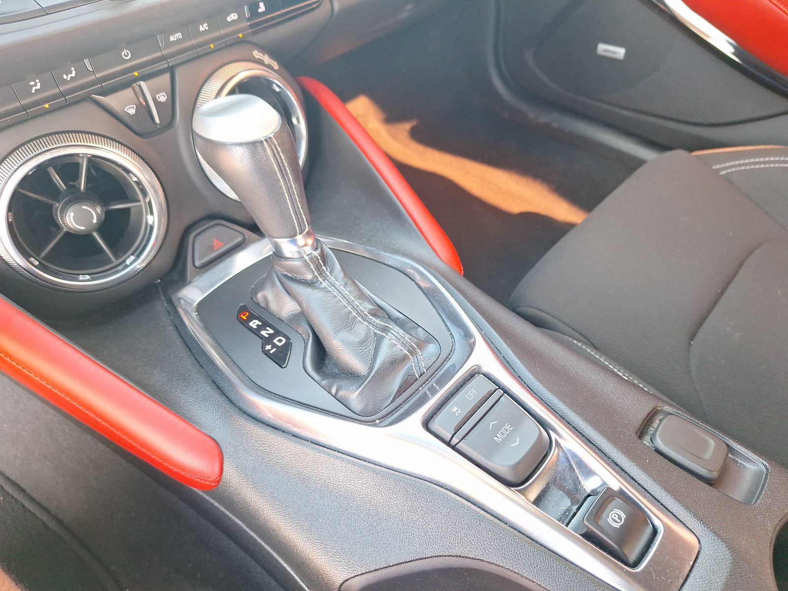Used 2020 Chevrolet Camaro LT w/ Redline Edition RWD image 21
