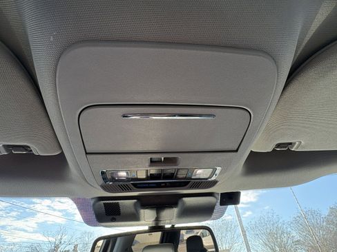 Used 2021 Ford F150 Lariat w/ Equipment Group 502A High image 15