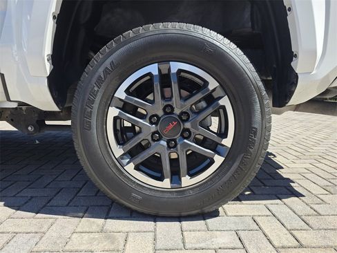 Certified 2024 Toyota Tacoma TRD Sport image 19