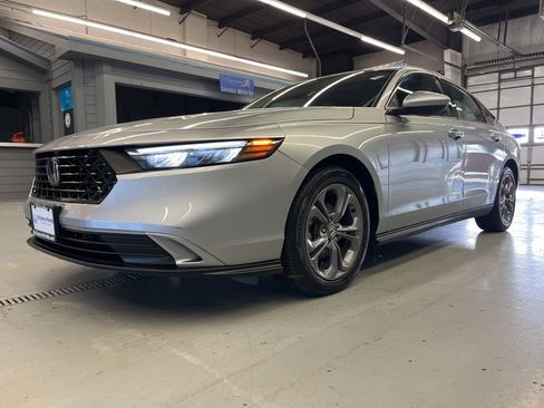 Used 2024 Honda Accord EX image 3