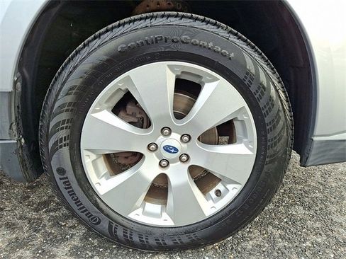 Used 2012 Subaru Outback 2.5i Limited image 8