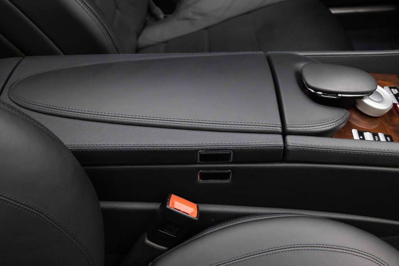 Used 2011 Mercedes-Benz CL 63 AMG image 36