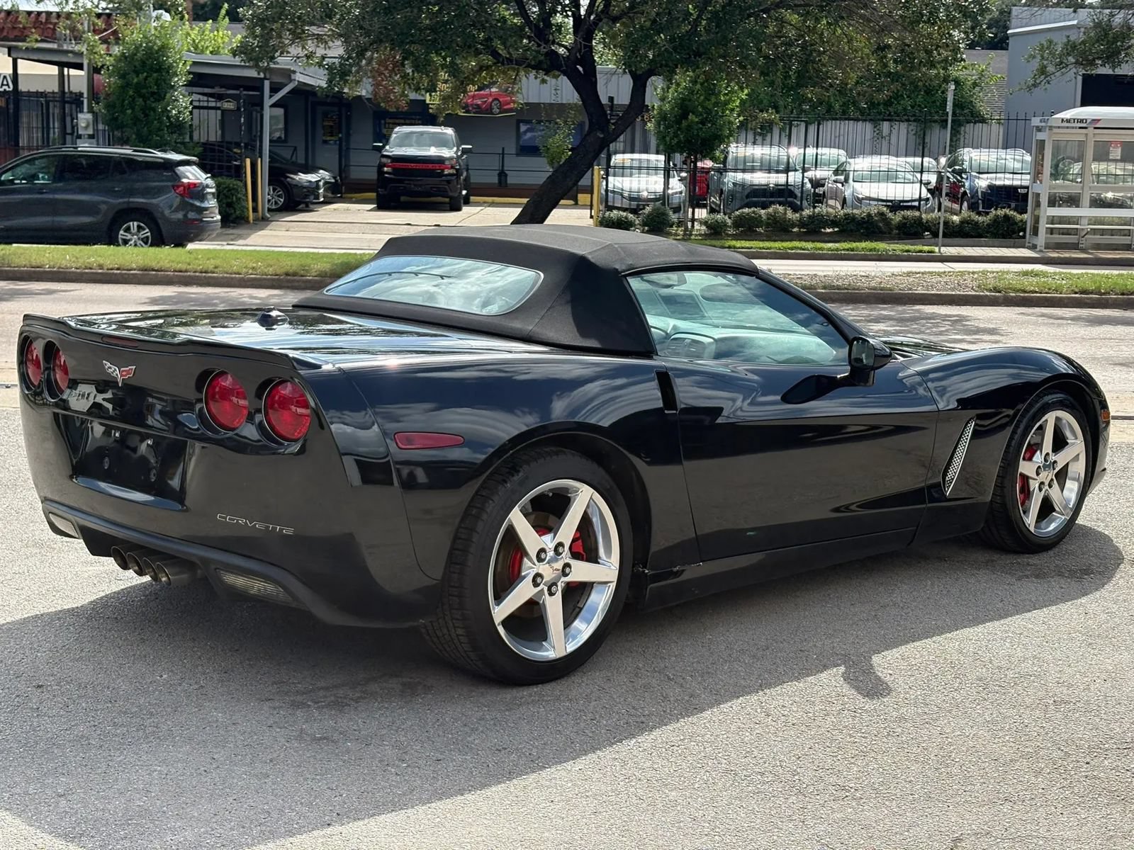 Used 2005 Chevrolet Corvette Convertible w/ Preferred Equipment Group RWD image 4