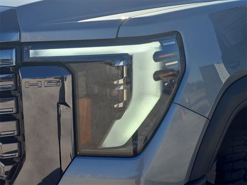 Used 2024 GMC Sierra 2500 Denali Ultimate image 31