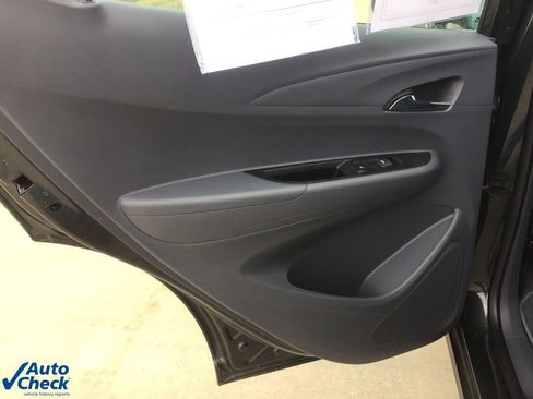 Used 2019 Chevrolet Bolt Premier w/ Infotainment Package image 12