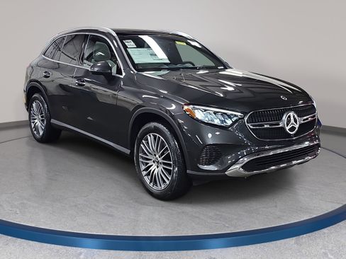 New 2026 Mercedes-Benz GLC 300 image 3