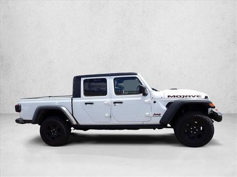 Used 2021 Jeep Gladiator Mojave AWD/4WD image 2