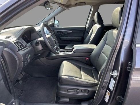 Used 2025 Honda Ridgeline RTL image 3