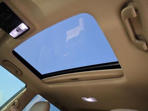 Used 2024 Toyota 4Runner Limited image 19