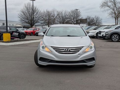 Used 2014 Hyundai Sonata GLS w/ Popular Equipment Group 2 image 2