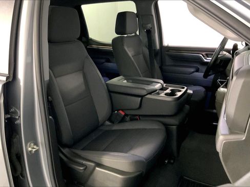 Used 2023 Chevrolet Silverado 1500 LT AWD/4WD image 7