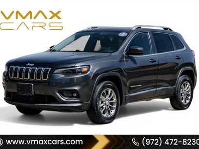 Used 2019 Jeep Cherokee Latitude Plus w/ Comfort/Convenience Group