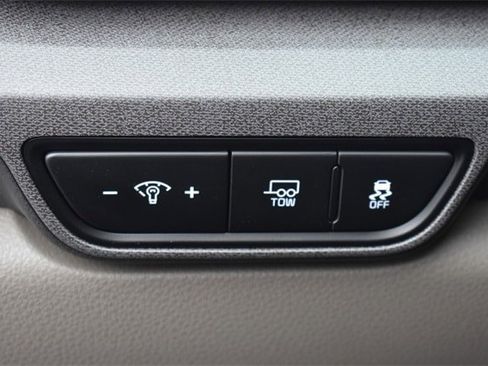 New 2026 Kia Carnival EX image 25