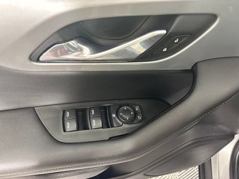 Used 2020 Chevrolet Blazer LT w/ LPO, Floor Liner Package FWD image 19