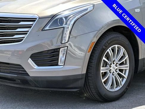 Used 2017 Cadillac XT5 Luxury w/ Driver Awareness Package FWD image 5