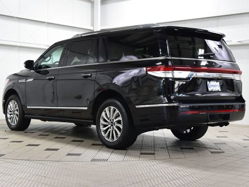 Used 2024 Lincoln Navigator L 4WD image 6