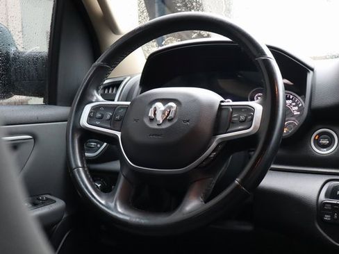 Used 2019 RAM 1500 Big Horn image 42