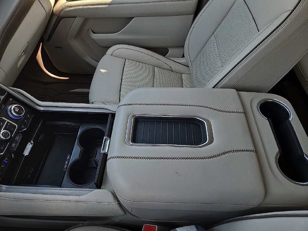Used 2022 GMC Yukon Denali RWD image 20