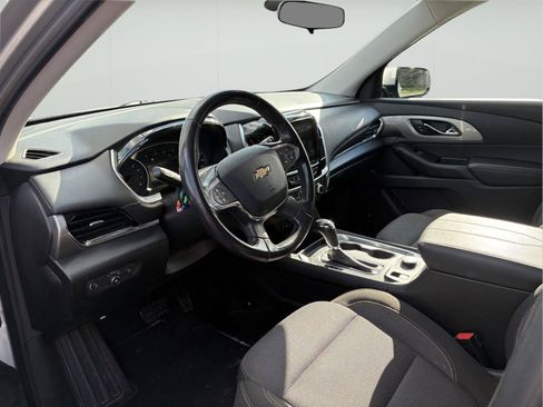 Used 2019 Chevrolet Traverse LT FWD image 10