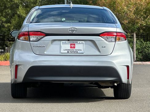 Used 2024 Toyota Corolla LE FWD image 5