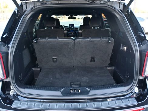 Used 2021 Ford Explorer ST w/ Equipment Group 401A AWD/4WD image 15