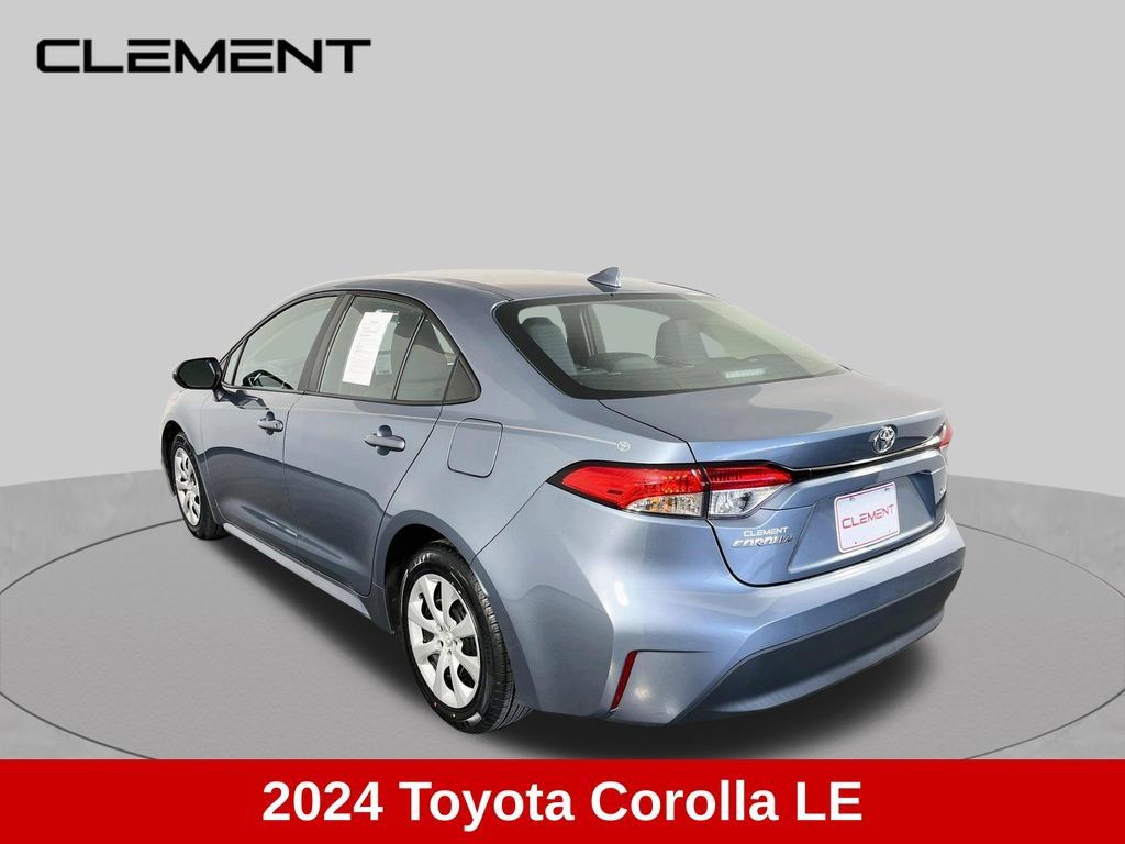 Used 2024 Toyota Corolla LE FWD image 3