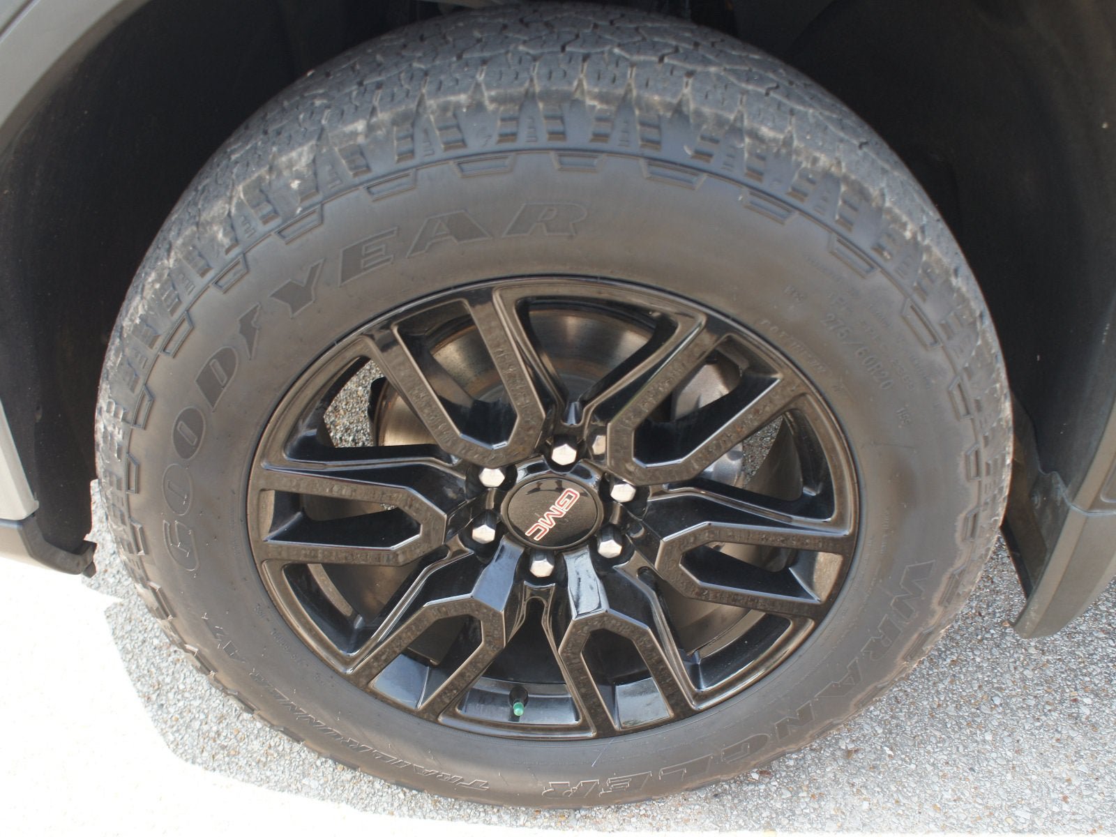 Used 2024 GMC Sierra 1500 Pro w/ Graphite Edition AWD/4WD image 22
