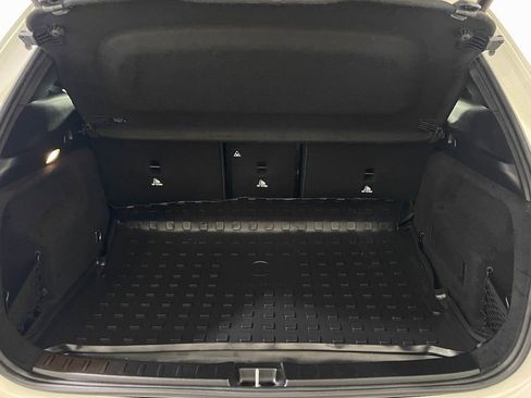 Used 2021 Mercedes-Benz GLA 250 w/ Premium Package image 37