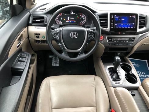 Used 2018 Honda Pilot EX image 8