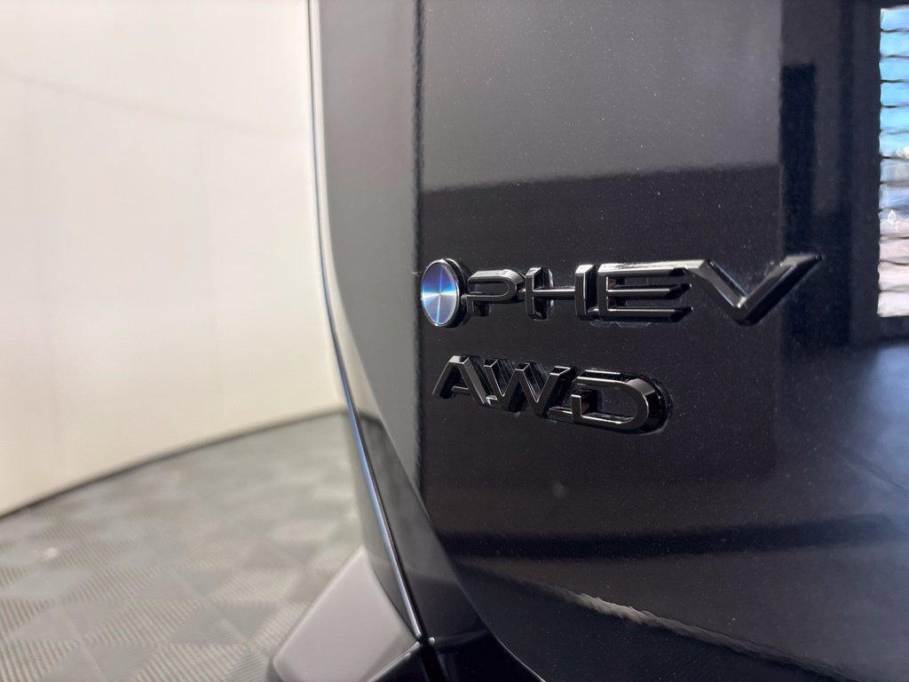 Used 2026 Toyota RAV4 AWD Plug-in Hybrid image 10