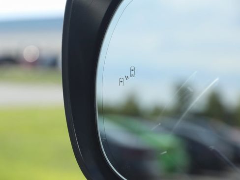 Used 2023 Lexus GX 460 Luxury w/ Sport Design Package image 31