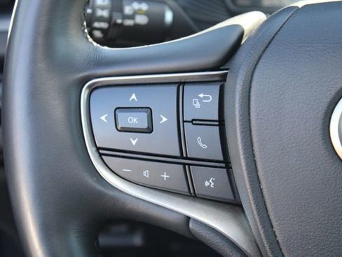 Certified 2024 Lexus UX 250h F Sport image 18