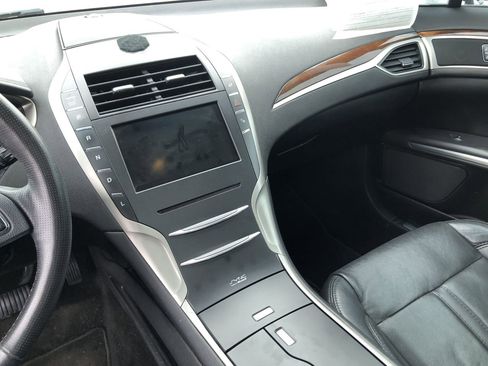 Used 2014 Lincoln MKZ w/ Equipment Group 202A Reserve image 17