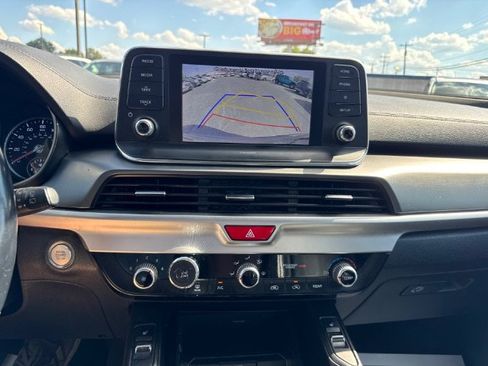 Used 2021 Kia Telluride S FWD image 22