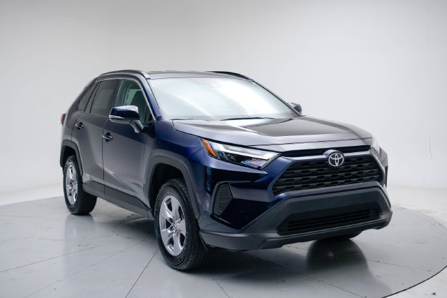 Used 2025 Toyota RAV4 XLE AWD/4WD image 6