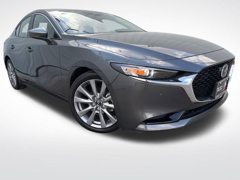 Used 2022 MAZDA MAZDA3 s FWD image 4
