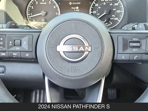 Used 2024 Nissan Pathfinder S FWD image 12