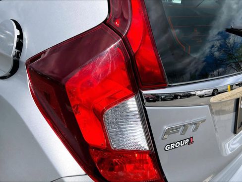 Used 2015 Honda Fit EX image 29