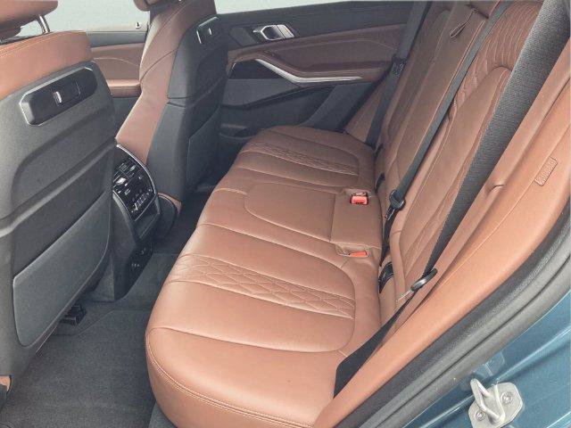 Used 2025 BMW X5 xDrive40i AWD/4WD image 13