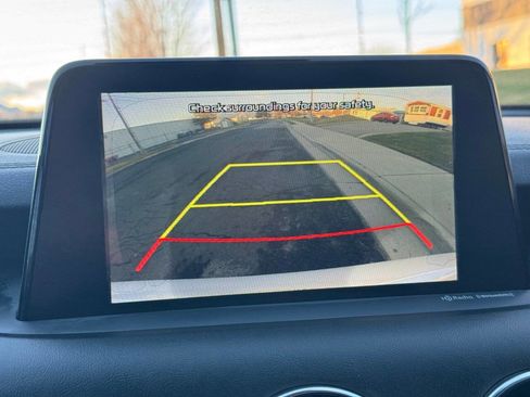 Used 2018 Kia Stinger Premium image 12