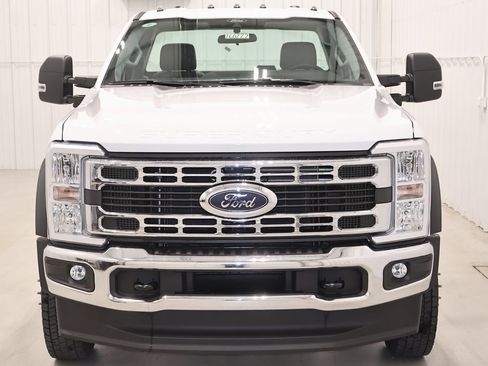 New 2026 Ford F550 4x4 Regular Cab Super Duty image 3