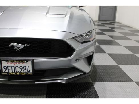 Used 2023 Ford Mustang Premium image 8