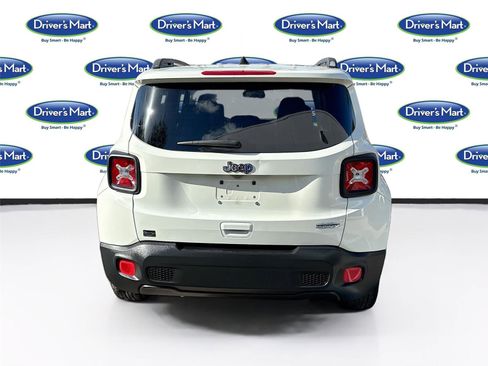 Used 2018 Jeep Renegade Latitude image 6