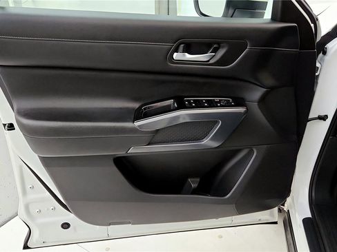 Used 2023 Nissan Pathfinder SL w/ SL Premium Package image 35